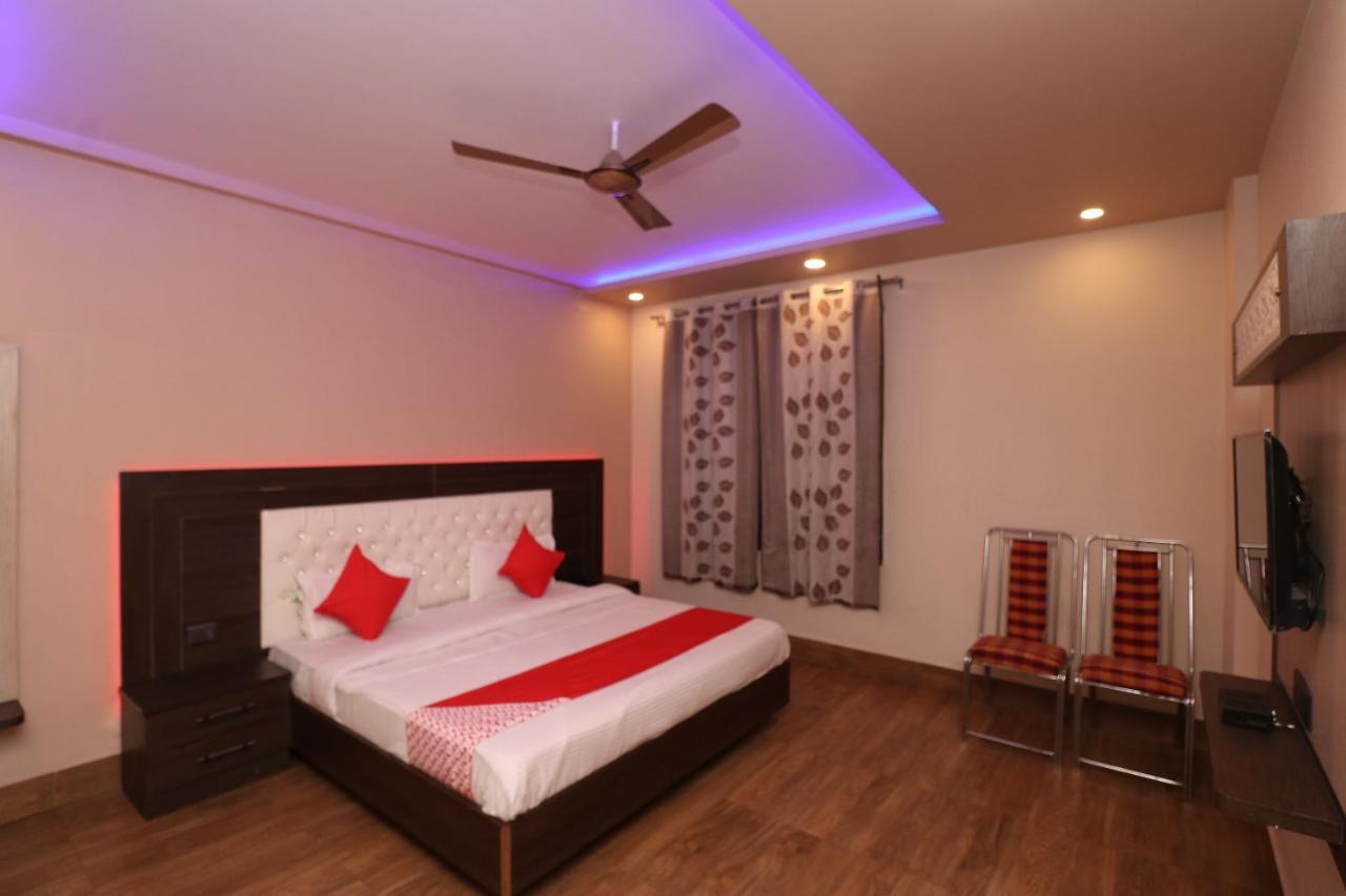 Oyo 33387 Laxmi Lawn And Resort Suite Lucknow Extérieur photo